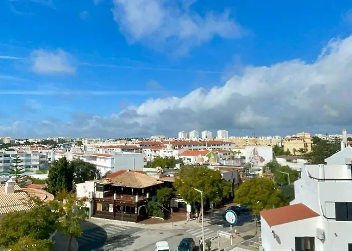 Apartment T1, Da Oura