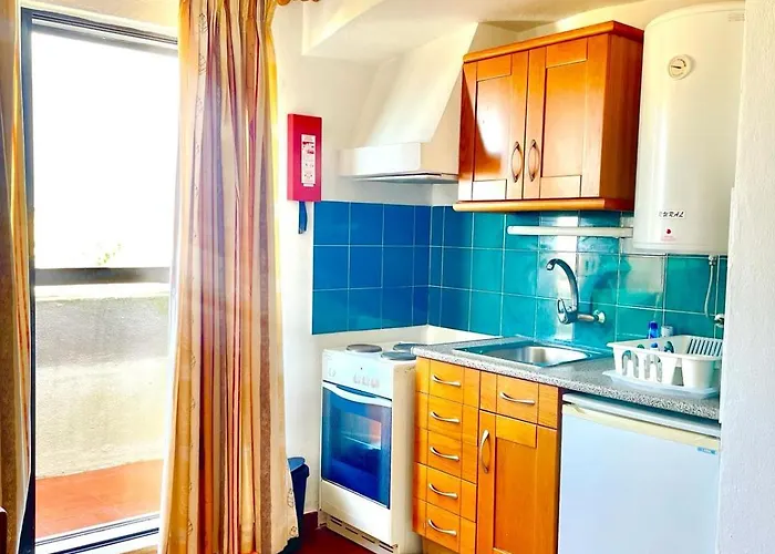 T1, Da Oura Apartment
