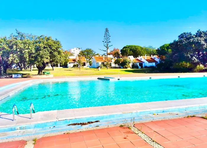 T1, Da Oura Apartment